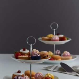 Simplicity Cake Stand