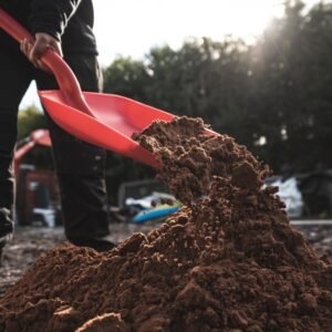 Shovel With 101cm Red Handle